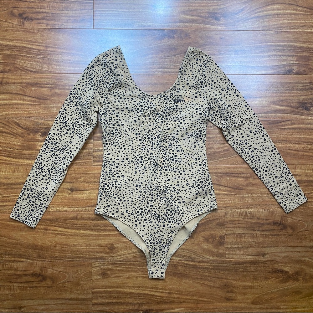 Levi's Women Tan Cheetah Print Scoop Long Sleeve Cotton Stretch Bodysuit Sz XS